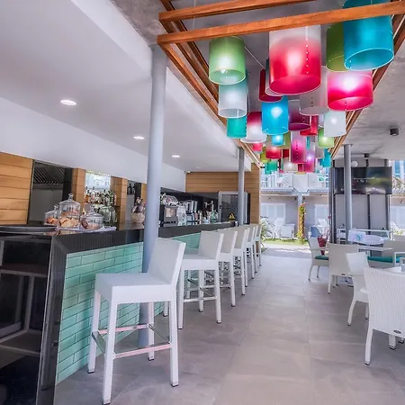Livvo Calderones - Adults Recommended 酒店 4*